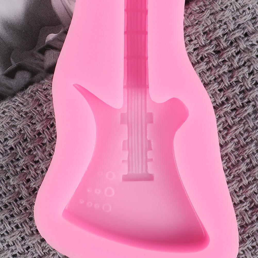 Delikatna Forma w Kształcie Gitary Elektrycznej Dekoracja Tortu Narzędzia DIY Formy Silikonowe do Czekolady 3D Forma do Ciasta