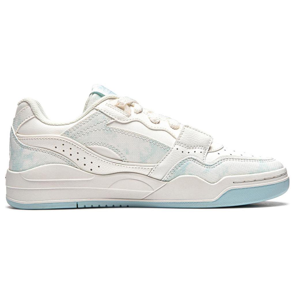 Li Ning Yuebai Cushioning, Wear Resistant Low top Skateboard Shoes Women's Mist White AGCS252-26