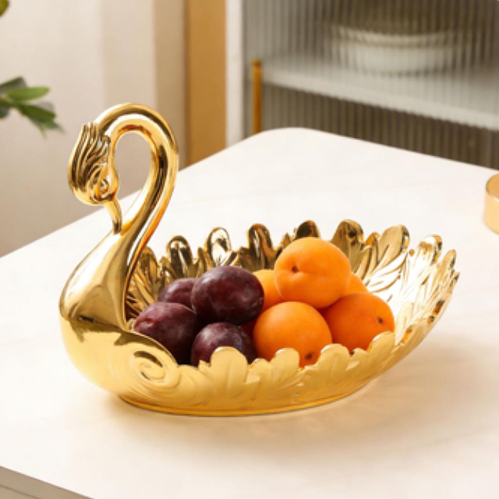Metal Fruit Bowl Vintage Exquisite Peacock Shape Decorative Plate for Snacks Nuts Dried Fruits