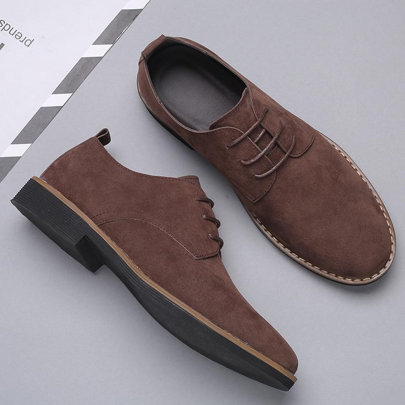 Scarpe Eleganti da Uomo Vera Pelle 2026 PU Scamosciato Casual Uomo Designer Sociale Uomo Nero Business Lusso Uomo Matrimonio Estate Uomo