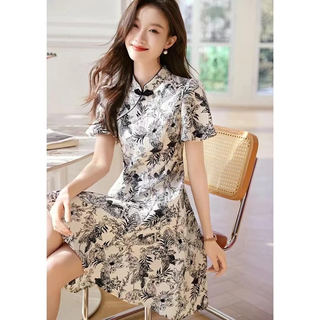 Elegantes Cheongsam-Kleid im chinesischen Stil, schmales Kleid für Cheongsam, neues Sommerkleid mit Knöpfen
