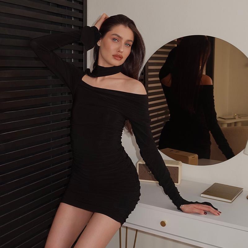 Sexy off-the-shoulder dress women s clothing design sense solid color diagonal shoulder neck long sleeve fashion slim hip skirt short skirt women S чёрный