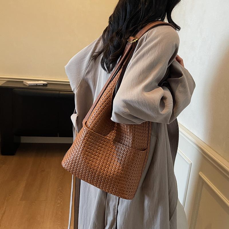 2025 Retro Jednokolorowa Torba na Ramię z Miękkiej Skóry o Dużej Pojemności