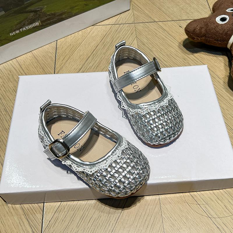 Spring And Summer New Children'S Hollow Woven Girls' Sandals Soft Comfortable Casual Fashionable And Sweet Girls' Shoes