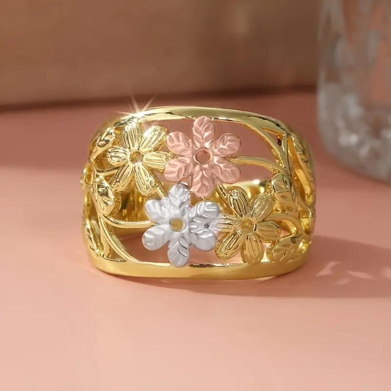 Graceful Charms Finger Rings Delicate Hollow-out Flower Design Accessories for Women Luxury Sweet Jewelry for Daily Life