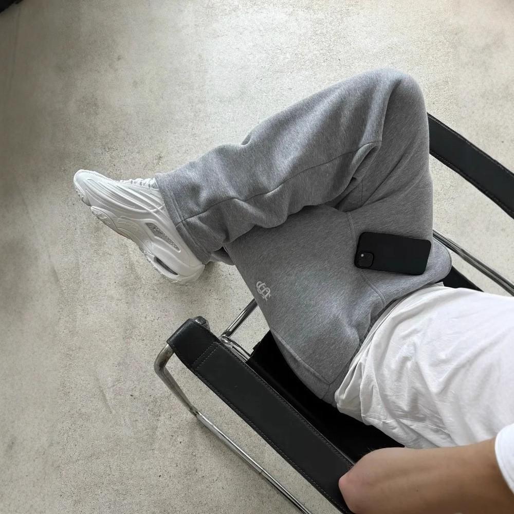Y2K Fashion Jogger Sweatpants Loose Embroidery Labeled Open Leg Wide Leg Pants Trendy Pocket Couple Straight Pants Men's Hoodie