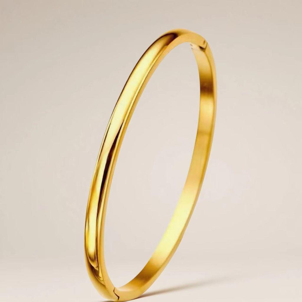 Sleek European-Style 8mm Stainless Steel Buckle Bracelet for Couples