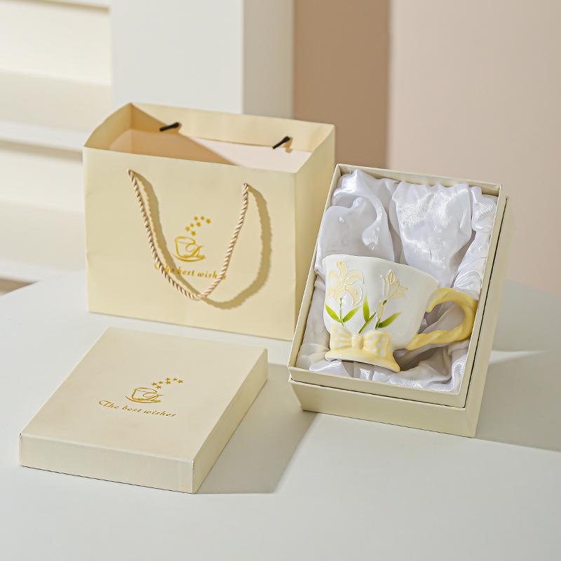 Tulip Ceramic Cup Hand Painted Relief High Looking Coffee Cup Mug Girl Heart Home Water Cup Souvenir