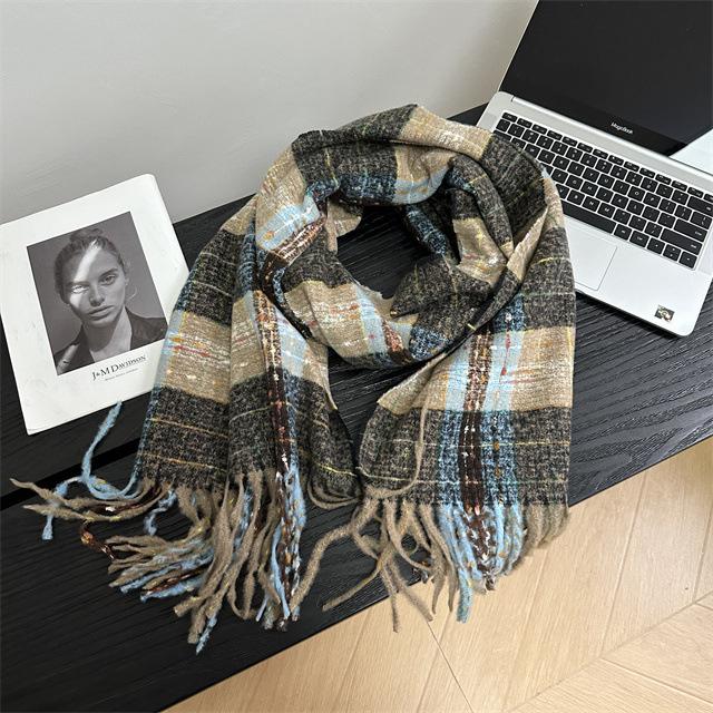 New atmosphere plaid scarf female winter Korean versatile student jk cute thickened scarf to keep warm