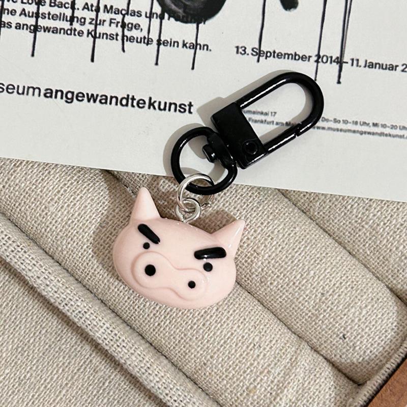 

Милый брелок для ключей Crayon Shin-Chan из смолы, кукла, сумка, кулон, студентка, мультяшная пряжка для ключей, подарочные аксессуары Trend