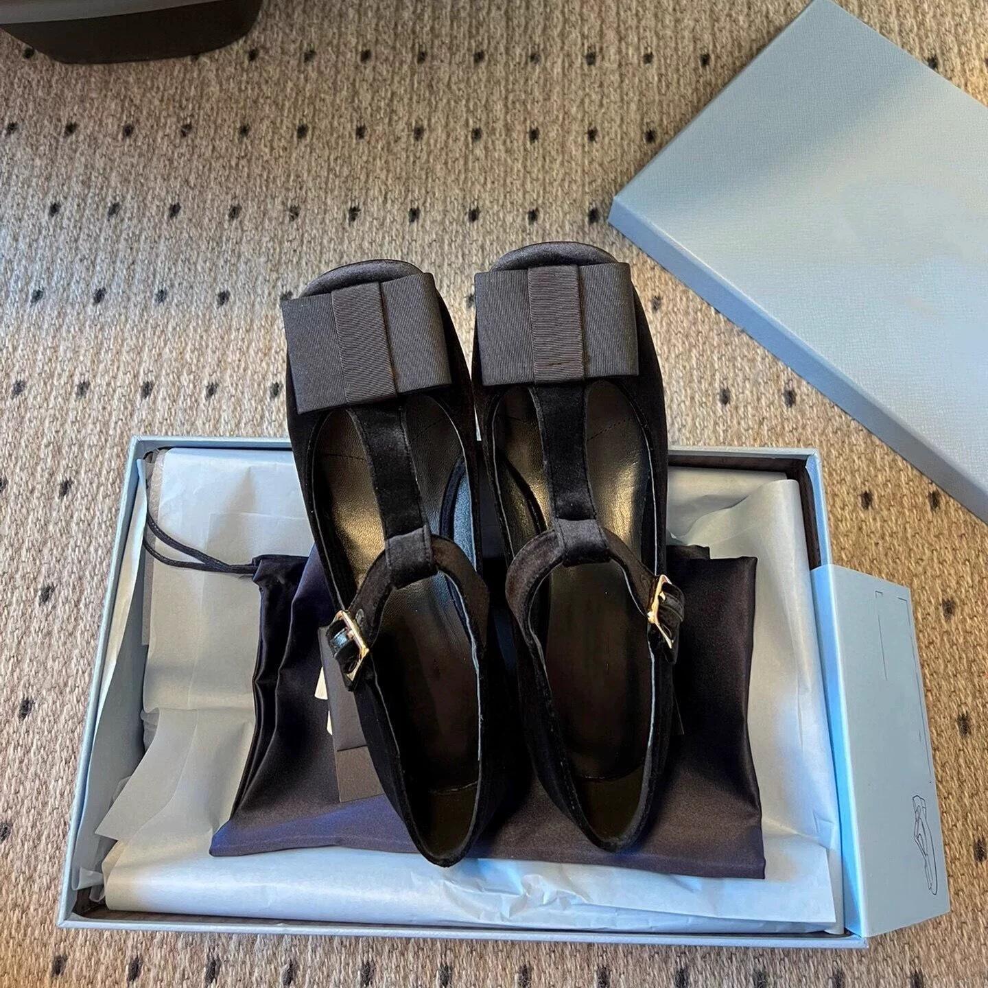 

Французская кожа квадратный носок однословная пряжка туфли Мэри Джейн женские весна и осень новые толстый каблук T с бантом одинарные туфли 40 чёрный