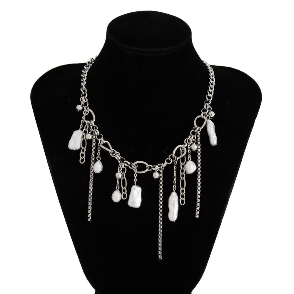 

Намисто з підвіскою-серцем у стилі напівбароко, намисто-ланцюжок на ключицю з імітацією перлів, весільний подарунок Style 1