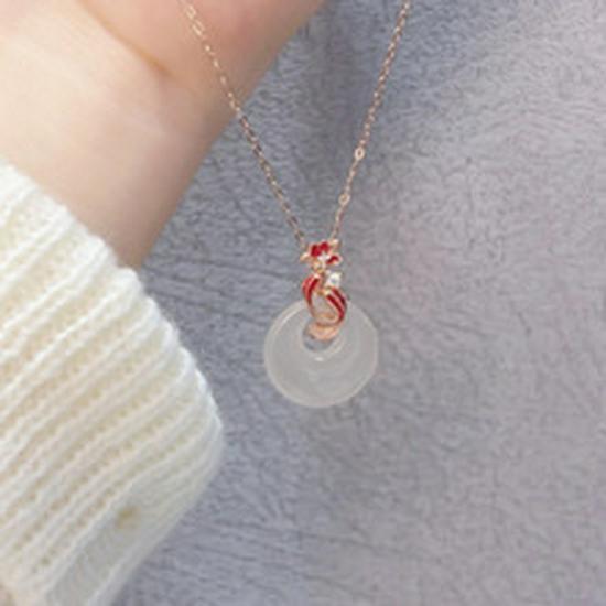 Lotus Joy Koi Fish Peace Buckle Necklace: Women's Chinese-Style Retro Luxury Clavicle Chain.