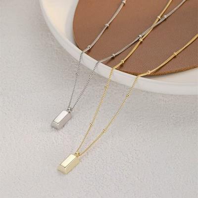 Little Gold Bar Pendant Necklace for Women High-end Niche Design Light Luxury Gold Brick Temperament Versatile Collarbone Chain