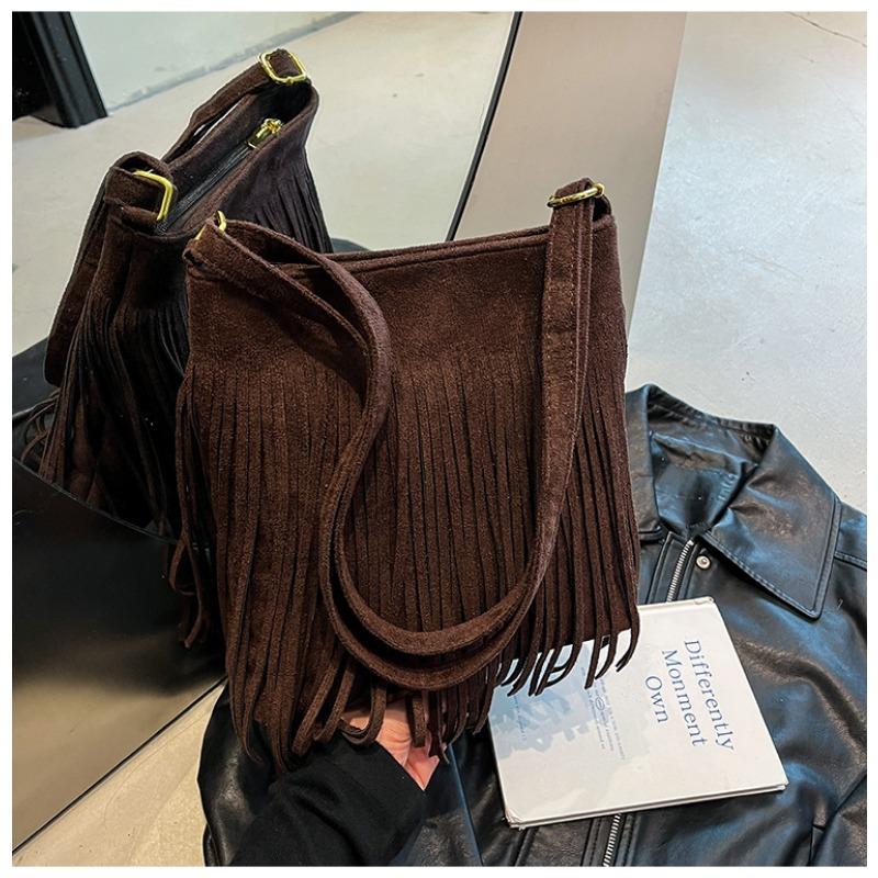 Niche design casual women's bag new fashion matte shoulder messenger bag premium fringed bucket bag