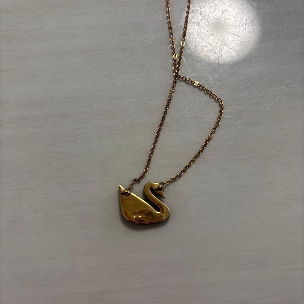 Used Beautiful Swarovski Iconic Swan Necklace Black Gold