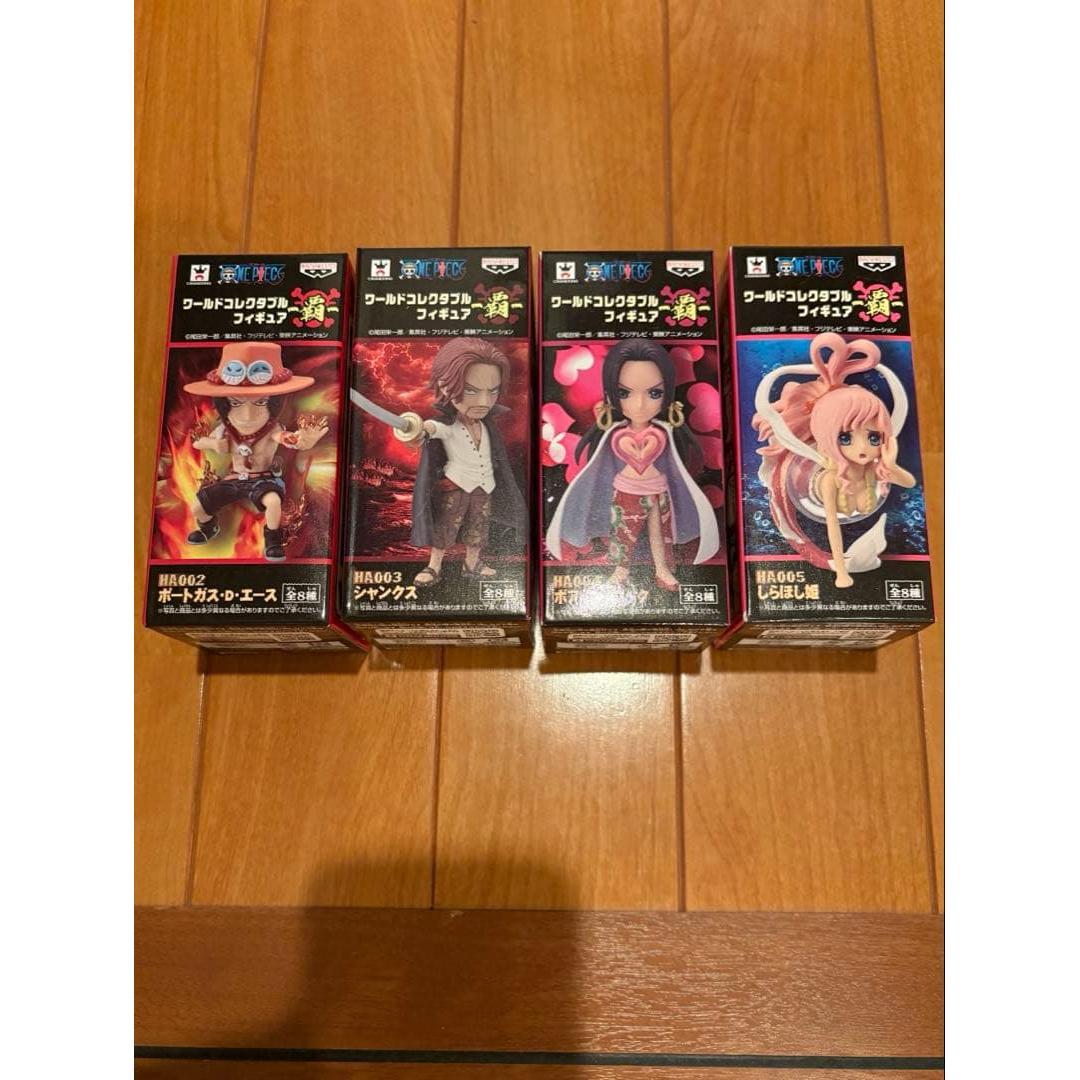 Б/у набор из 4 фигурок One Piece World Collectable