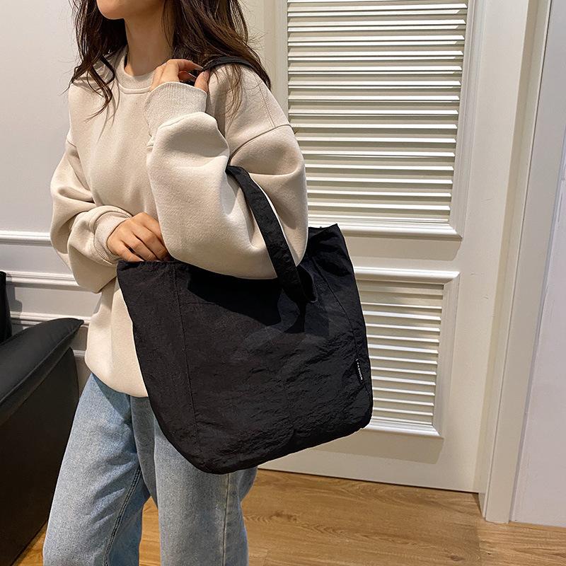 Japanese Aesthetic, Foreign Style, Personalized Leisure Shoulder Bag, Female Student Class Handbag, Niche Commuter Tote Big Bag