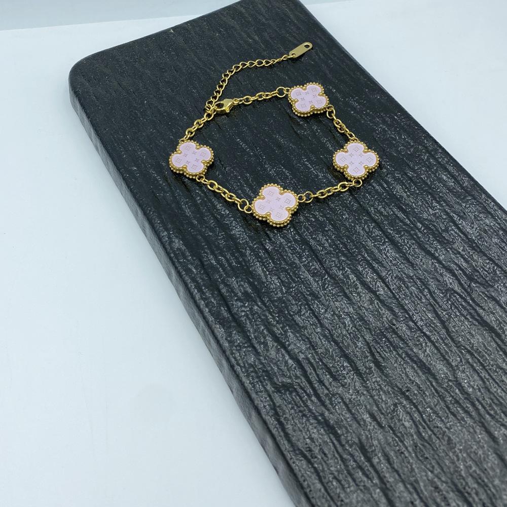 15MM Four Leaf Flower Classic Bracelet Titanium Steel Non-Fading Ladies Four Leaf Clover Bracelet