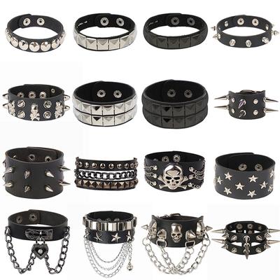 2022 Skull Star Hjerte Punk Gothic Rock Trerads Metal Stud Spikes Nagle Pu Leather Armbånd Armbånd Armbånd med bred mansjett