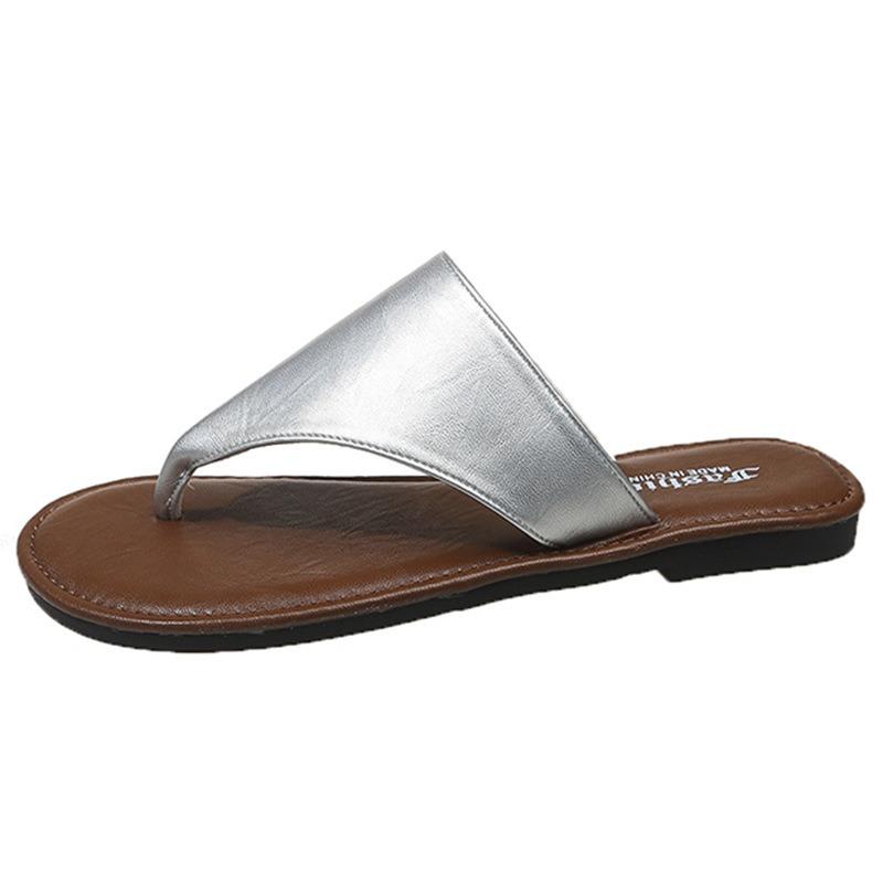 Soft-soled clip-toe flip-flops women's summer wear new beach vacation fashion flat sandals shoes
