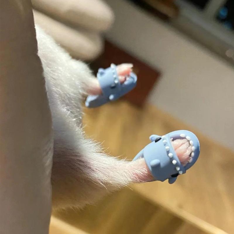 2Pcs Mini Pet Dress-Up Shark Shaped Slippers Cartoon Decorative Figure Shoes Ideal For Photoshoot