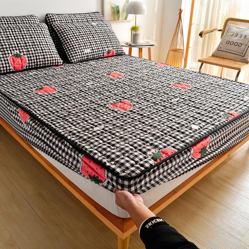 Waterproof Quilted Fitted Sheet & Mattress Protector - Non-slip, All-Inclusive Single Piece Cover