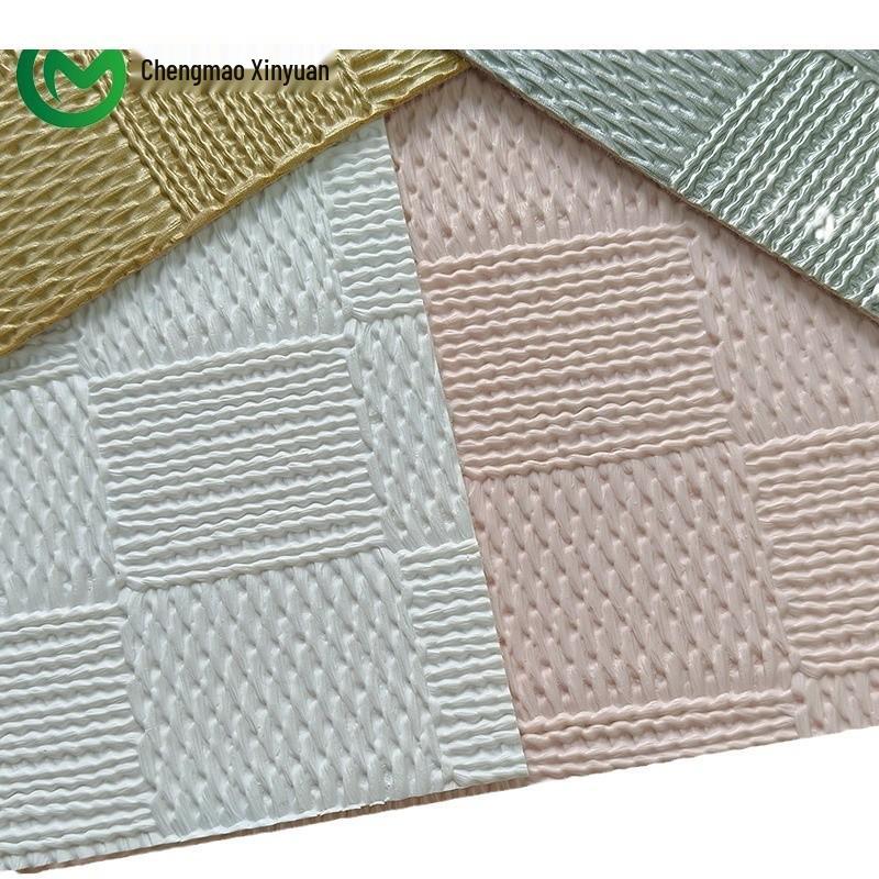 Plaid Pattern Faux Leather for Luggage, Furniture, or Women's Handbags (1.3MM PVC).
