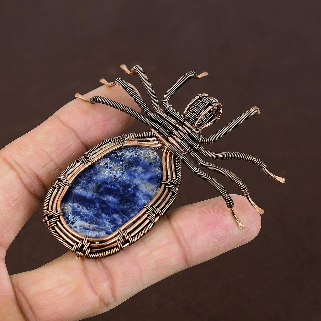Sodalitový ručně vyráběný přívěsek pavouk s měděným drátkem 2,56" H6K40