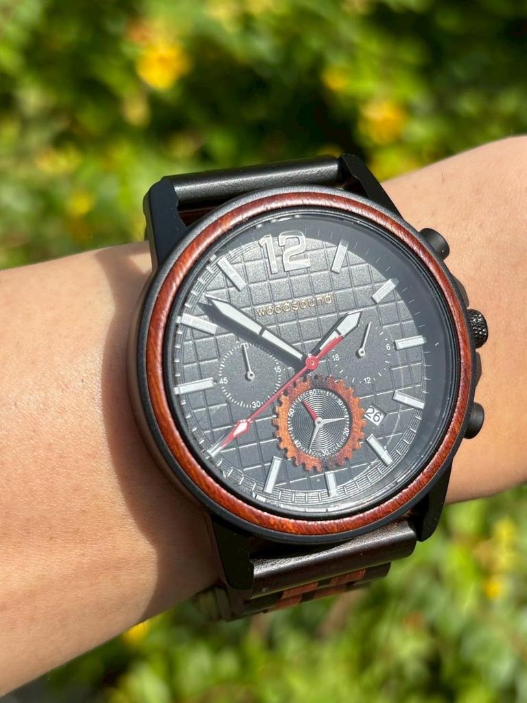 A Trending and Wooden Watch Made of Natural and Wood X Waterproof X Multifunctional X Chronograph Ever-popular Wood. Stylish, Waterproof,