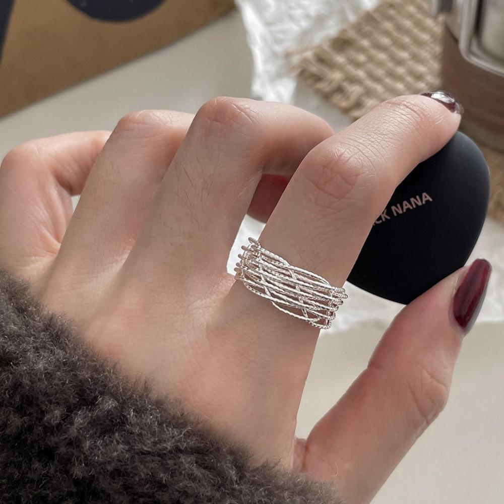 Xiaohongshu S925 Sterling Silver Women's Luxury Ring - Niche Design, Non-Fade Index Finger Fashion.