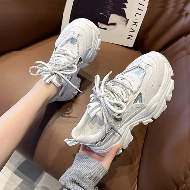 

Корейская версия популярных папиных кроссовок женские 2025 лето новинка интернет-знаменитость универсальные толстая подошва увеличение роста беговые спортивные повседневные тканевые 35 белый