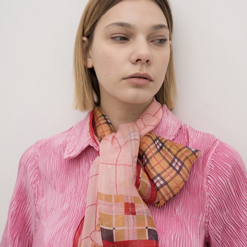 BB’DE SOLI’DE dahila silk scarf (2color)