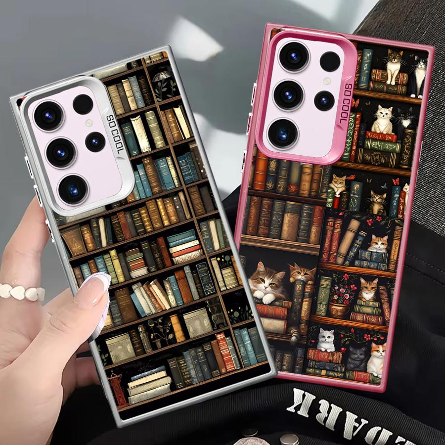 Phone Case for Samsung Galaxy S23 S24 S25 Ultra S20 S22 S23 FE Note 20 S21 Plus S24FE Shell Cover Vintage Bookshelf Kitten