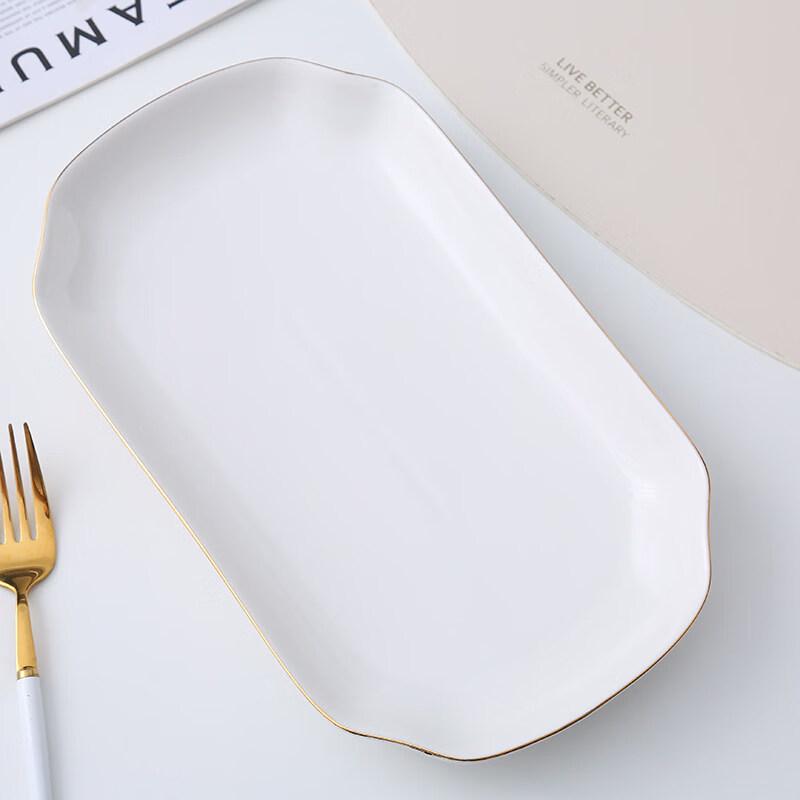 Assiette plate en céramique de style nordique