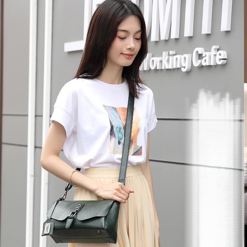 The New European and American Style Clamshell PU Leather Underarm Messenger Pillow Boston Large-capacity Female Bag One-shoulder Portable Diagonal Bag