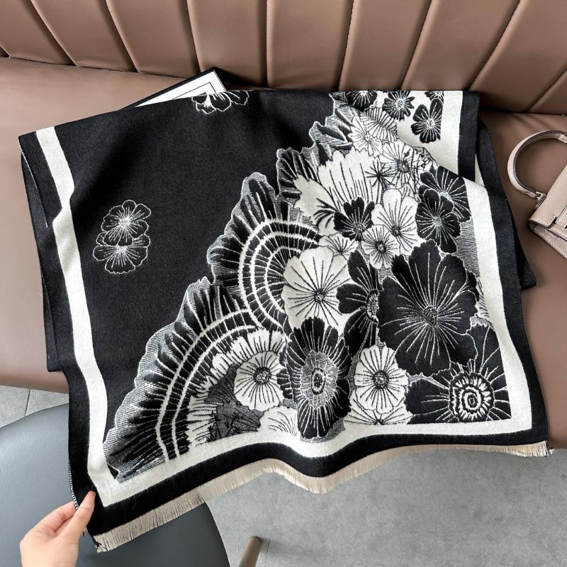 New Autumn and Winter Warm Thickened Imitation Cashmere Scarf Women Dignified Atmosphere Air Conditioning Shawl Scarf