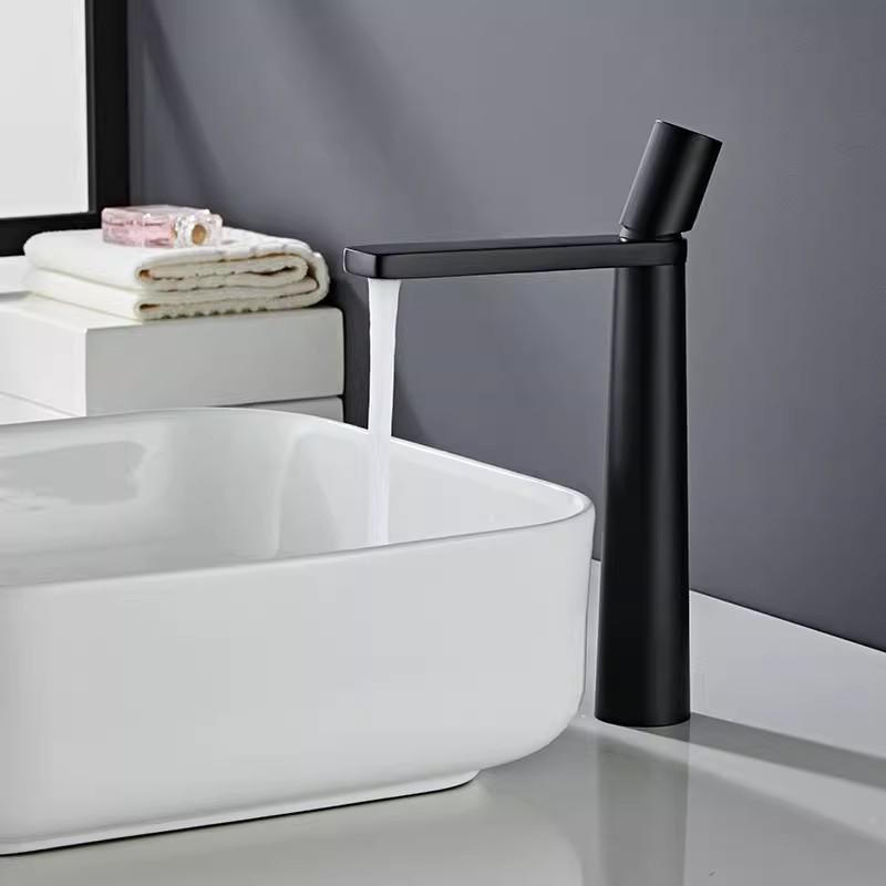 Black Basin Faucet Brass Bathroom Faucet Mixer Tap Brushed Gold Wash basin Faucet Single Handle Hot and Cold Lavotory Faucet