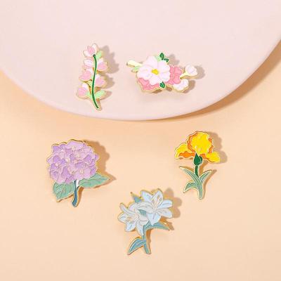 Lilienviolette Blumenbrosche - Personalisiertes exquisites Schmuckgeschenk