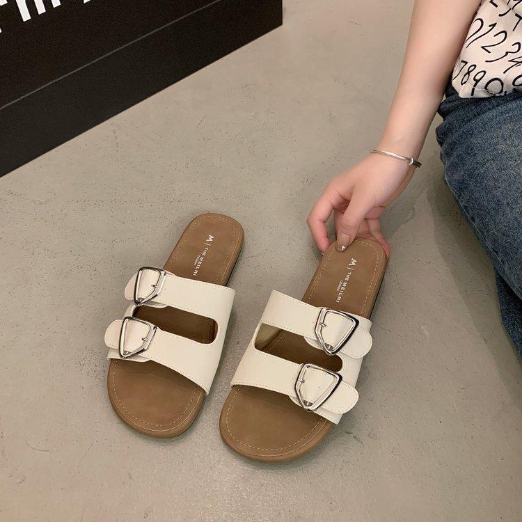 

Flat bottom one-word drag women s summer new one-pedal lazy versatile outer wear belt buckle beach cool slippers 40