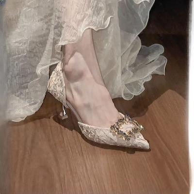 Fashion Crystal Buckle Med Heel Pumps Women Pointed Toe Thin Heels Party Shoes Woman 2026 Slip-On Rhinestones Sexy Zapato Mujer