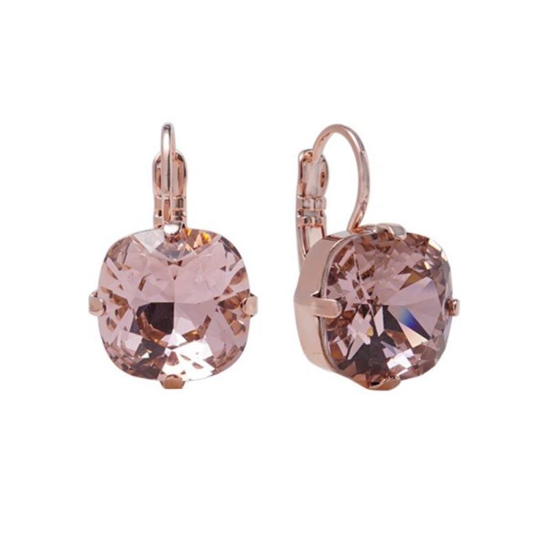 

Nerminu Earrings 4-pronged Women s One-Touch ONECOLOR