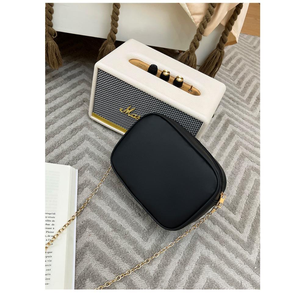 Rhombus Embroidery Thread Bag Women's Retro Women's Bag Chain Messenger Bag Fashionable and Simple Small Square Bag