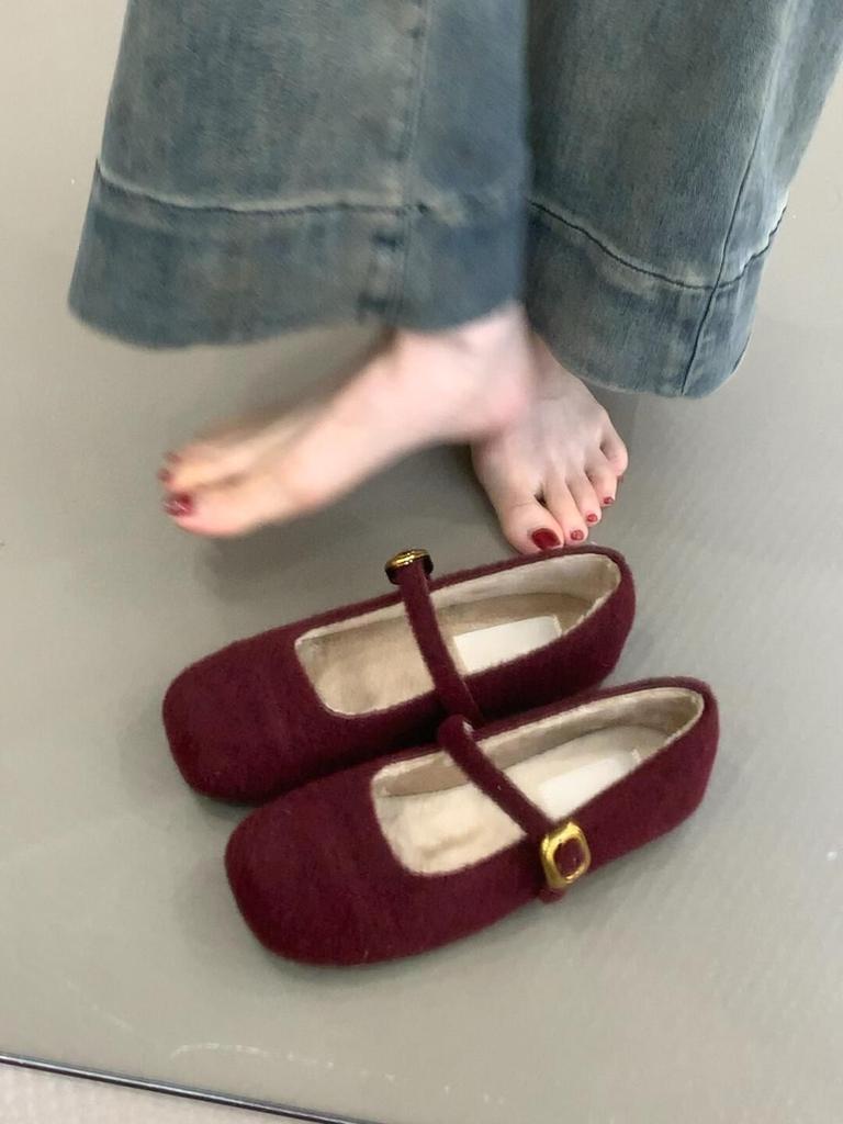 One-word hairy shoes women's Doudou shoes single shoes women's outer ladyshoes flat bottom thick sole velvet cotton