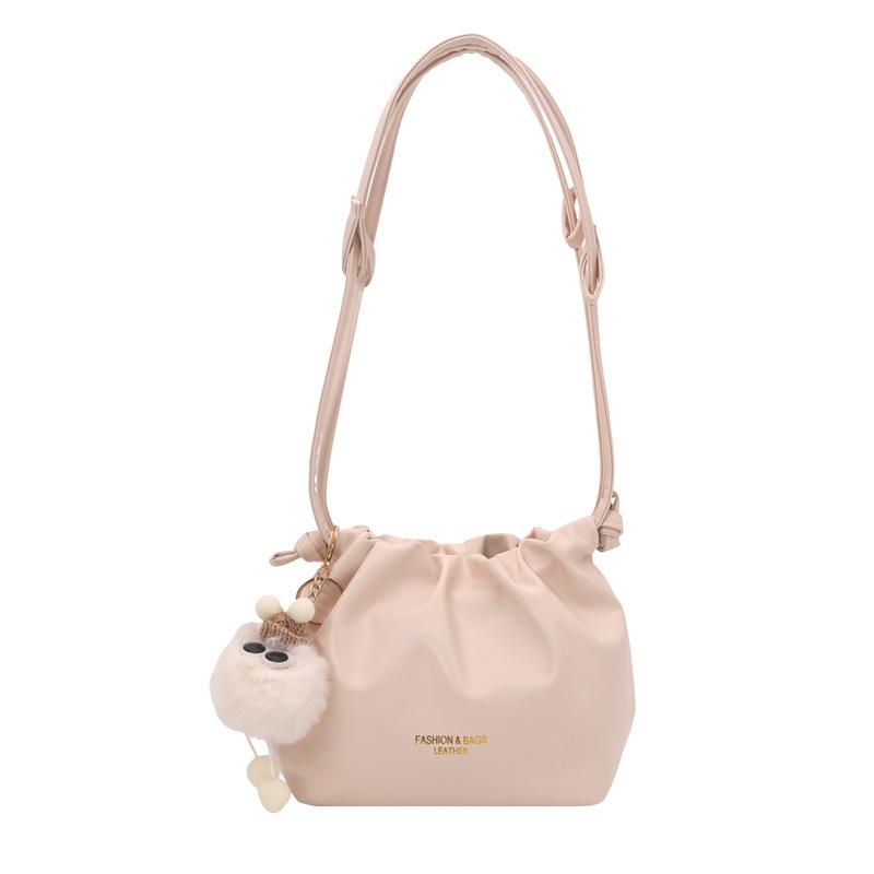 Niche Design Bag Women's 2025 New Summer Versatile Korean Version Shoulder Messenger Bag Pleated Popular Bucket Bag