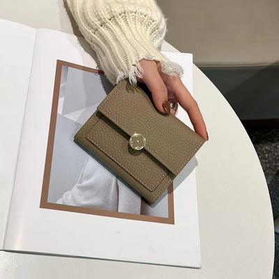 Μικρά Γυναικεία Πορτοφόλια από Γνήσιο Δέρμα Πρώτο Στρώμα Δέρμα Αγελάδας Πορτοφόλι Γνωστό Στυλ Πορτοφόλι Τριπλό Άνθος Δαμάσκηνου Χωρίς Λογότυπο