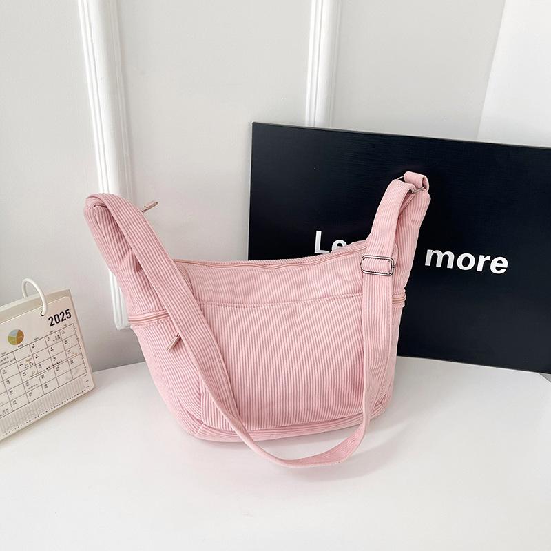 Niche design messenger bag large capacity dumpling bag women's shoulder bag casual women's bag simple sports commuter backpack