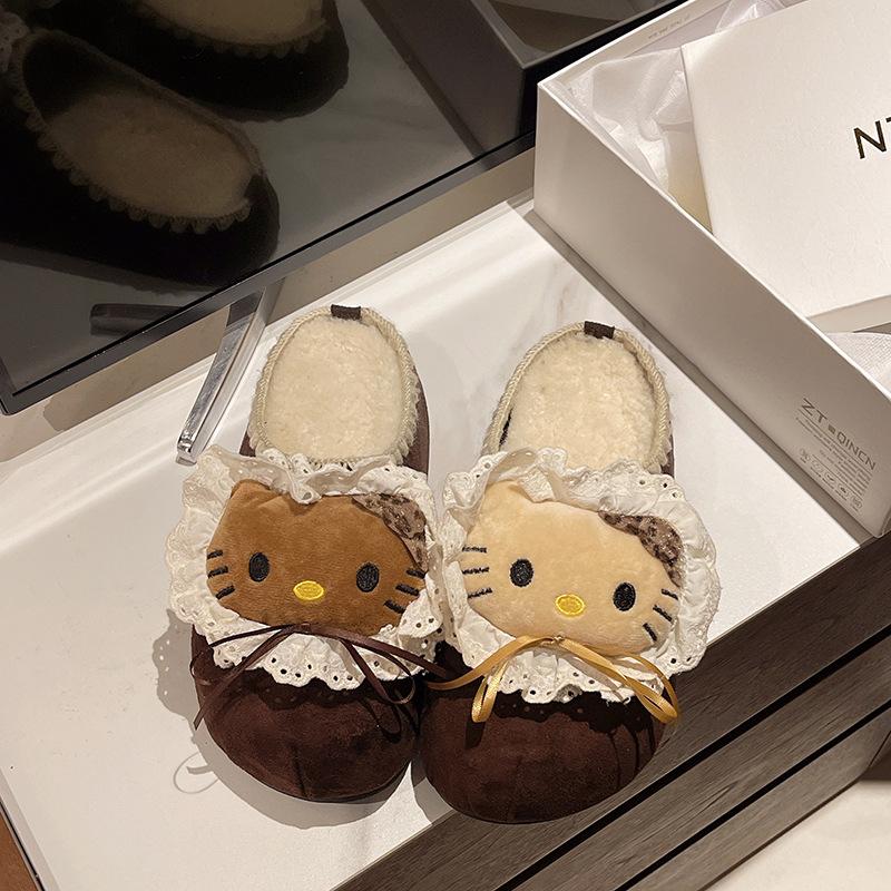 

Suede cute cartoon girl flat-bottomed slippers 2025 autumn kitten casual thick-soled one-pedal bag head slippers 40 темно-коричневого