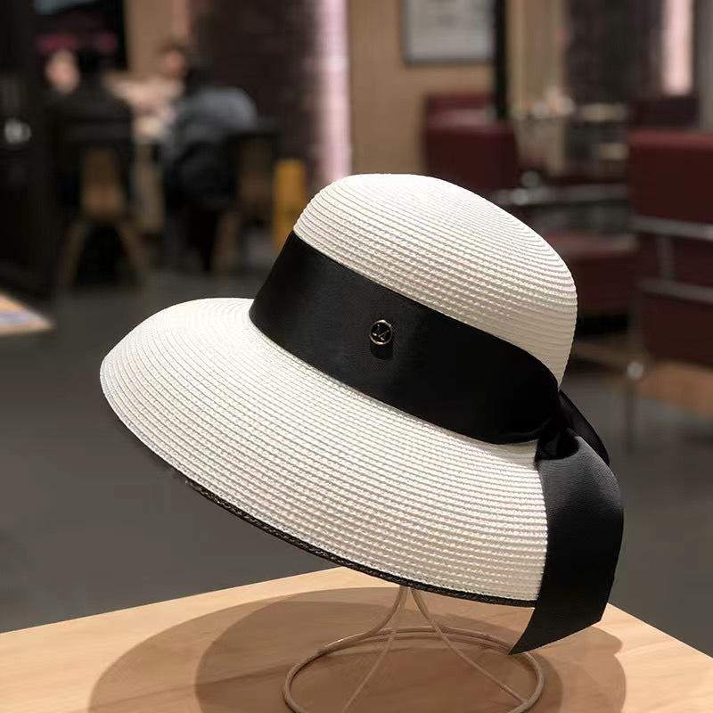 Pălărie de paie cu curea de mătase Stil retro francez Hepburn pentru femei Modă coreeană Pălărie de soare anti-orbire Versatilă Șapcă de exterior