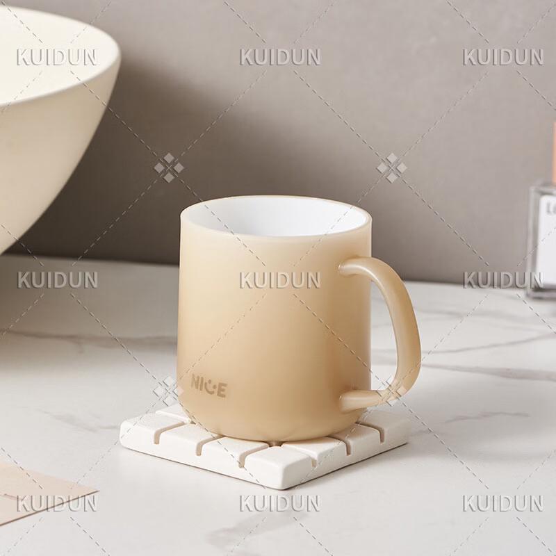 KUIDUN Gradient Plastic Toothbrush Cup